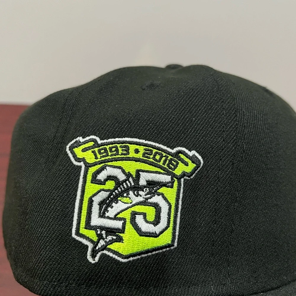 New Era, 59Fifty Fitted Hat, Florida Marlins 25th Anniversary, Black, Green - Picture 2 of 10